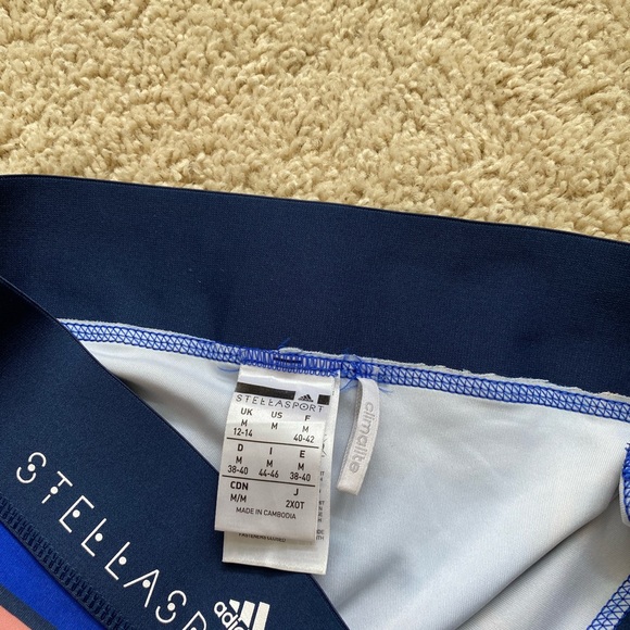 Addidas tights, in a used like new condition! - Picture 3 of 4